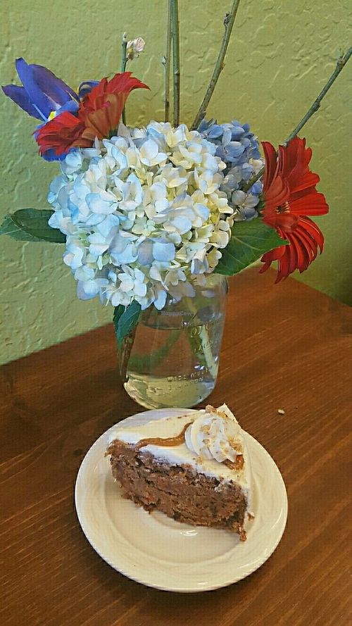 GF SF vegan carrot cake at 24 Carrots in Tempe