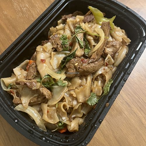 vegan drunken noodles with mock duck  at The Original Sab-E-Lee in San Diego