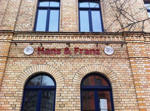 Hanz & Franz outside at Hanz and Franz in Weimar