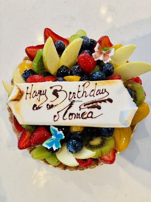 Gluten free mixed fruit tart   at ID-eclair in Pasadena