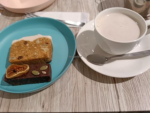  at LOHAS MuM CAFE -白金高輪 in Tokyo