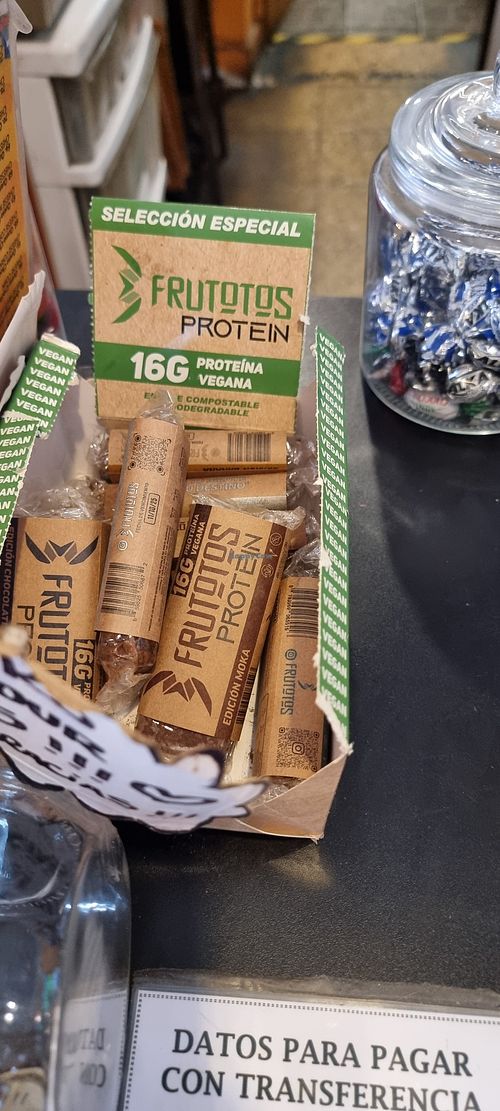 Protein bars at Delicias Express in Valparaiso
