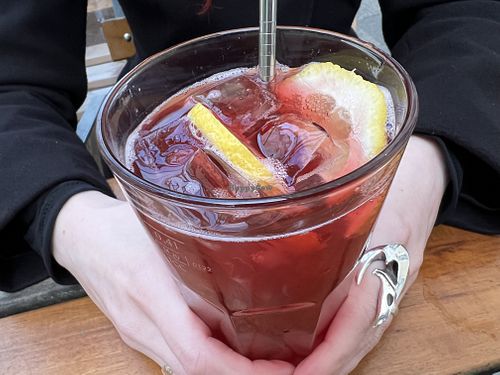 rose (!) lemonade 🌹  at Bodhi in Munich