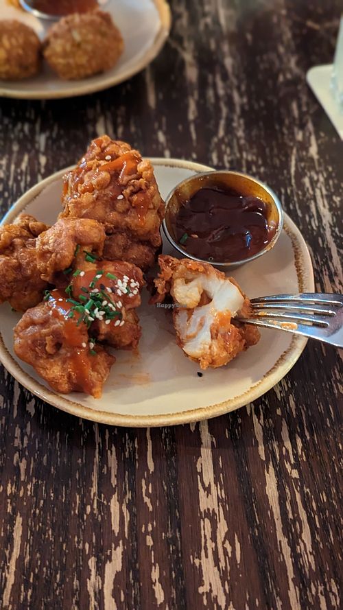 Buffalo wings (cauliflower) at Bodhi in Munich