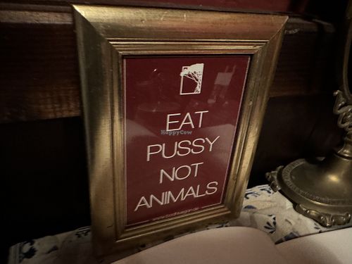 sign  at Bodhi in Munich