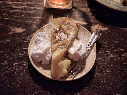 Apple pie at Bodhi in Munich