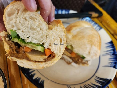 Crunchy and delis at Chay Hy Di in Hanoi