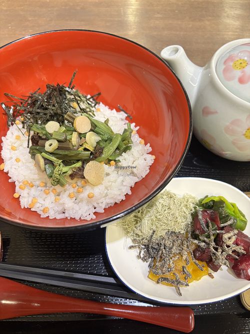 Vegetarian set ¥850   at Konpei (Tempozan Branch) - だし茶漬け昆北(こんぺい)天保山店 in Osaka