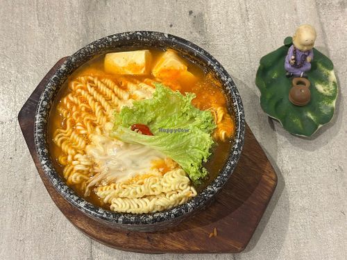 Stone Pot Army Stew 石鍋韓式泡菜麵
Photo Henry Lau aka Mr Purple at Nature Cafe - Alexandra Central Mall - 自然疏食 in Central Singapore