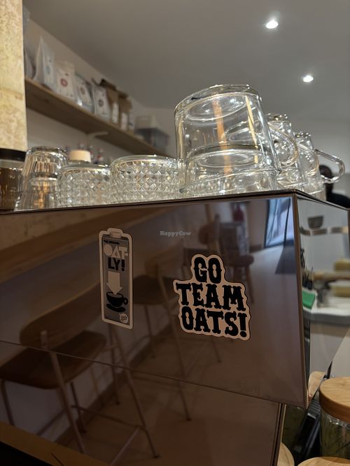   at Banlieusard.e café  in Saint-ouen-sur-seine