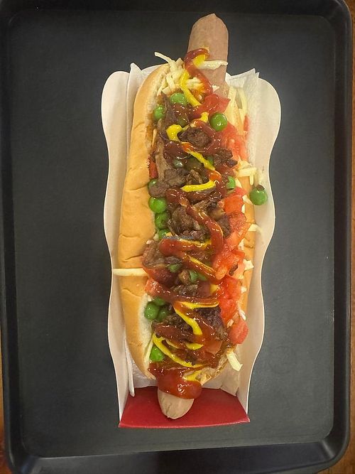  at Lovi's Hot Dog in Palhoca