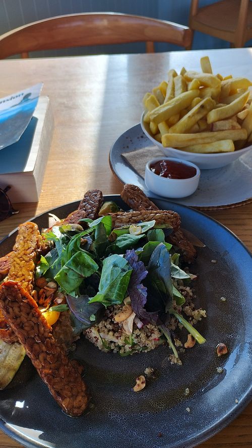 Tempeh salad and chips at Waterfront in Kaiteriteri