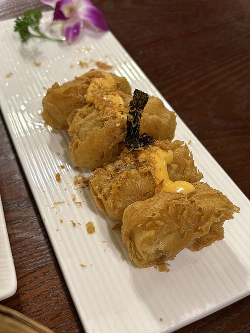 4 of 6 crispy turnip cakes   at Veggie Kingdom - Causeway Bay - 緻素坊 in Hong Kong Island