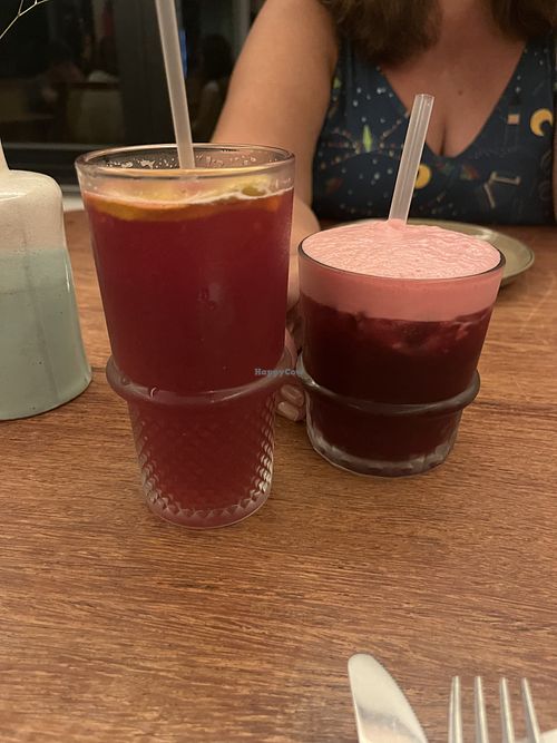 Ice tea and pink lemonade   at OM Vegetariano in Buzios