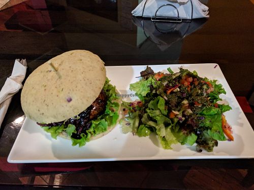 Portobello Burger at El Chante Gourmet in Alajuela