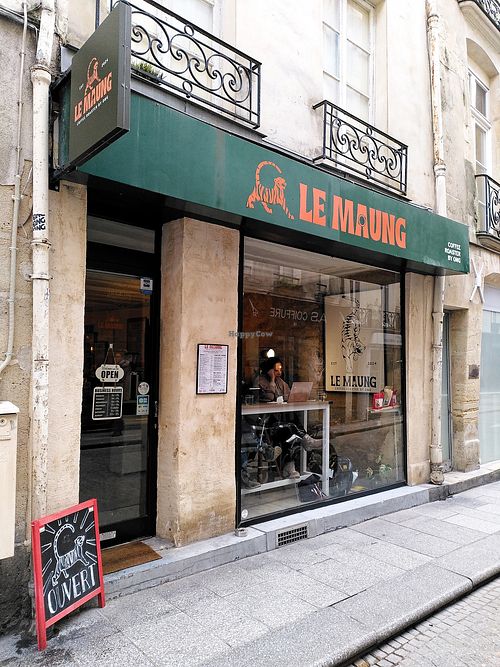 Entrance at Le Maung Coffee Roaster by OMG in Paris