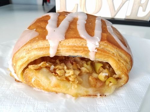 vegan apple fritter at Sattva Naturbageriet in Stockholm