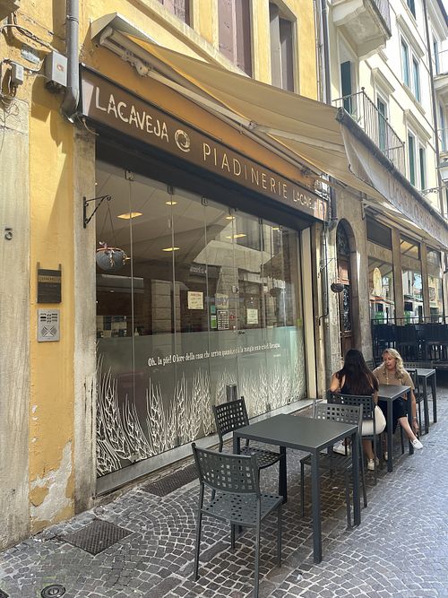 outside  at La Caveja in Vicenza