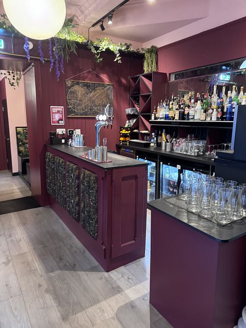 Bar   at Sora Diana in Edinburgh