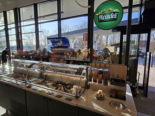 Buffet at Picadeli - Esso Drongen Zuid in Ghent