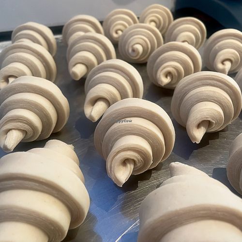 Vegan Croissants! ╰(*°▽°*)╯ at Good Fat Pastry - Pop Up in Katoomba