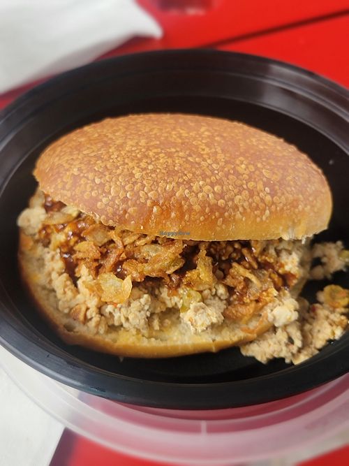 Tofu crumble bun #Veganuary at Dang Dude in Tampa