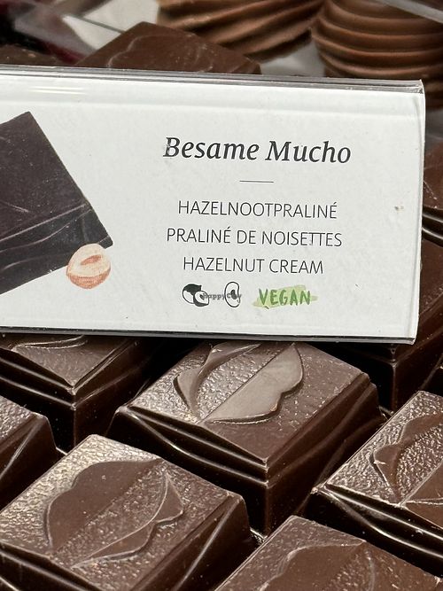 Praliné noisettes   at Valentino Chocolatier in La Louviere