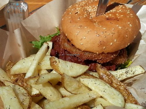Chili burger at Veggie Smalls in Tijuana
