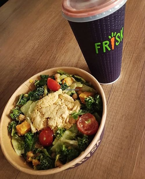 Bowl and Juices at FRISK (NAXXAR) in Naxxar