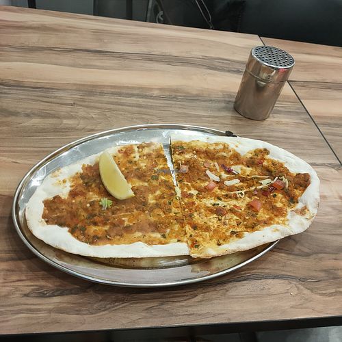 Vegan lahmacun (plain) at kral URFA LAHMACUN pide in Cologne