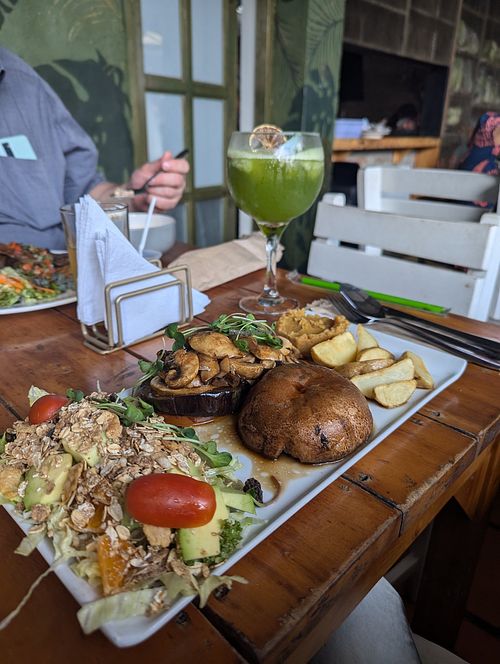 Menú vegetariano (vegan ohne Käse bestellt) at Veranera Cocina  in Santa Rosa De Cabal