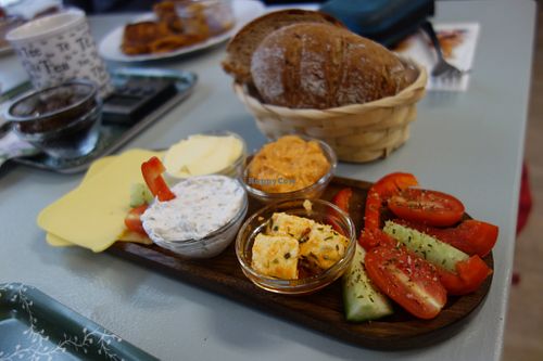 Vegan breakfast at Schwabes Genussladen & Teestube in Zweibruecken