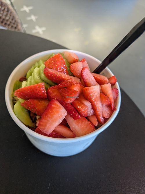 Smoothie Bowl at Health in Hand in Duncan