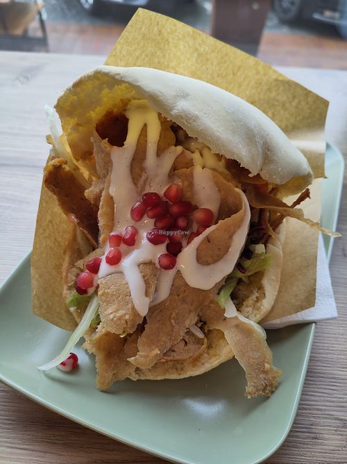 Veganer Avocado Tofu Döner at zum Spießer in Landshut