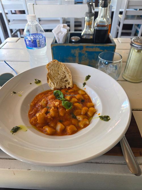  at The Drunken Sailor in Roatan