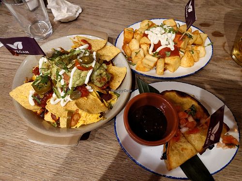 Nachos, patatas bravas & mushroom tacos #Veganuary at Revolución de Cuba in Reading