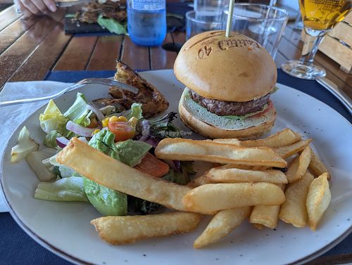 Beyond burger at Bar Restaurante Latitud 40 in Menorca