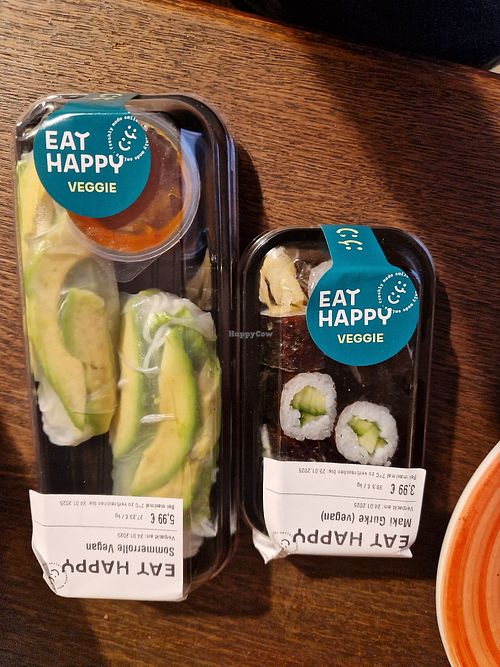 Sushi & Sommerrollen #Veganuary at EAT HAPPY in Hamburg