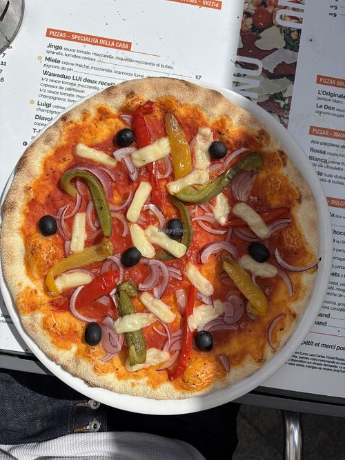   at Pizza Wawa in Paris