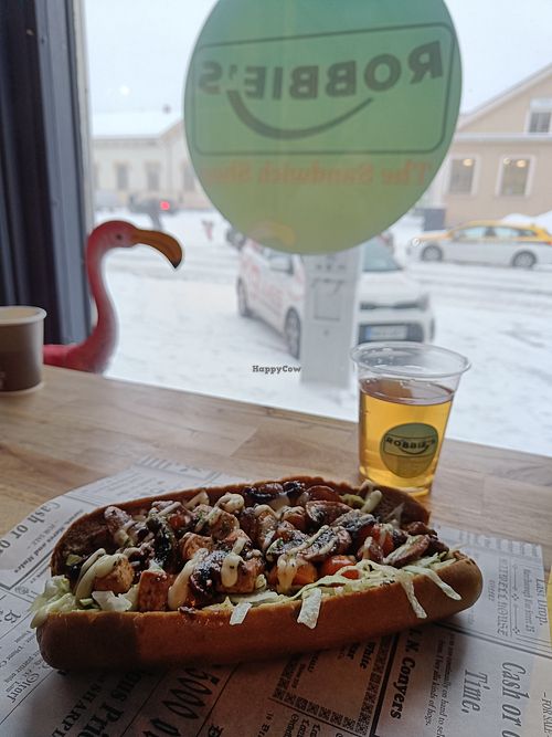 Tofu and mushroom warm sandwich with iced tea #Veganuary at Robbie's - The Sandwich Shop in Oulu