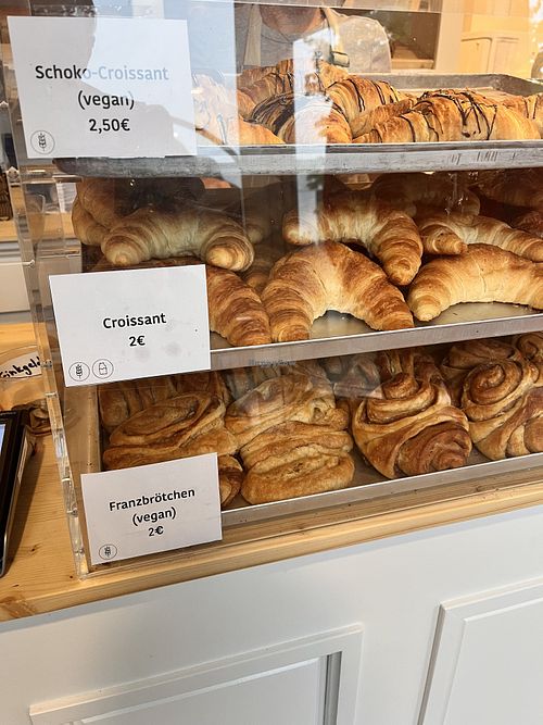 Die Franzbrötchen kann ich sehr empfehlen   at Rettungsbrot Bäckerei in Hamburg