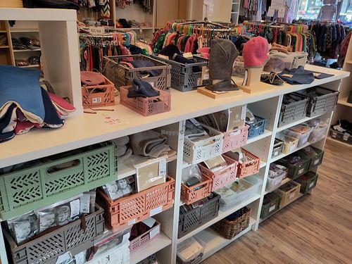 Handschuhe, Mützen, etc. at LiLa Kunterbunt Organic in Muenster
