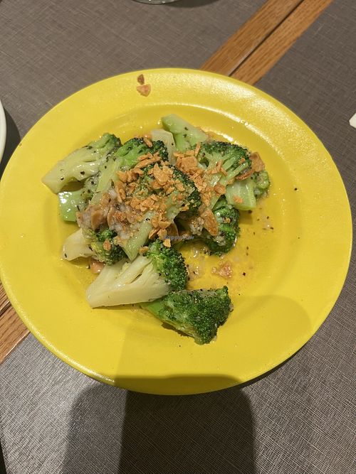 garlic broccolii  at Golden Tiger Udagawacho in Tokyo