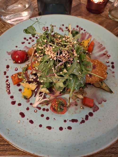 Vegan Kohlrabi schnitzel mit Süßkartoffel Püree at Das Hubertus in Senftenberg