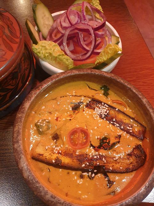 Ennai kathrikkai and onion chilli lime salad at Tindli in Croydon