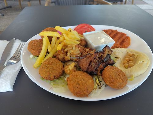 Vegetarian plate at El-Mina Bistro in Chemnitz