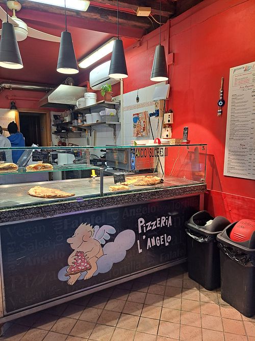 Shopfront at Pizzeria L'Angelo in Venice