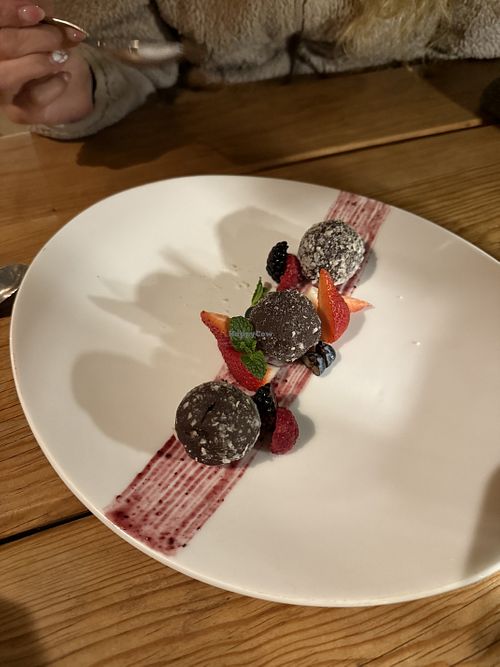 The only vegan desert were these date balls   at The White Lodge in San Jose Del Cabo