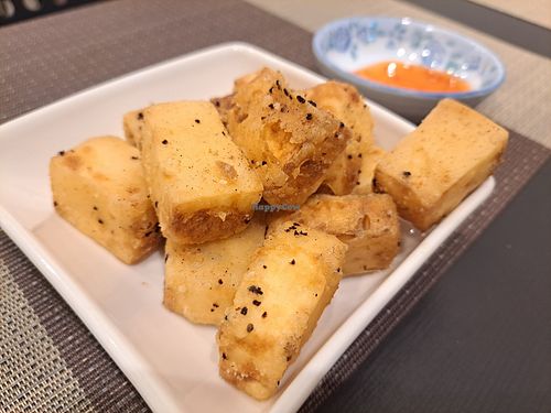 Deep-fried crispy tofu at Tai Su Biandang -台素便當 in Hualien
