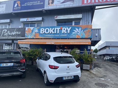 Entrance  at Bokit'ry in Baie-mahault